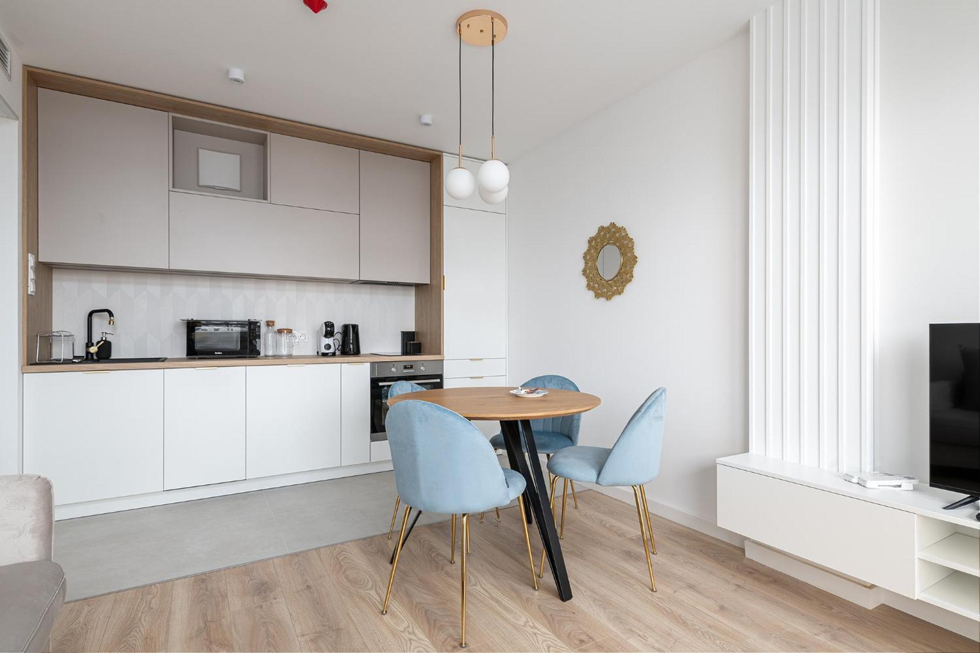 Rentplanet - Apartamenty Pileckiego Warsaw Ngoại thất bức ảnh